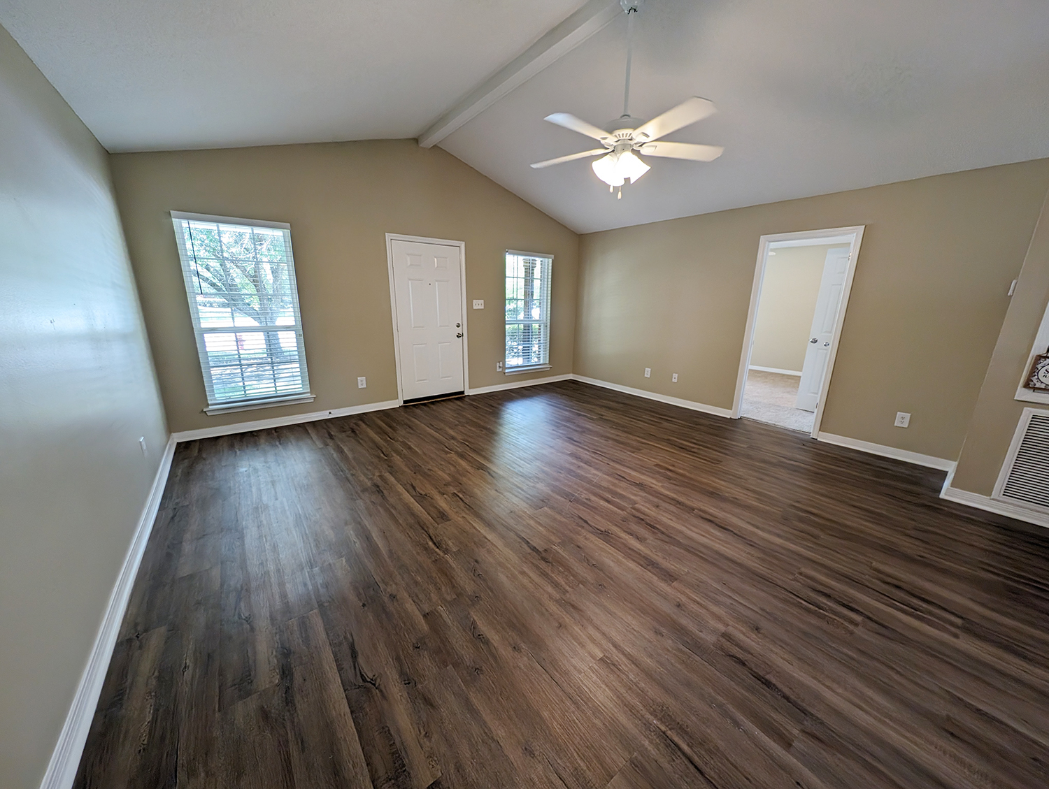 1220 Springfield Drive Living Area